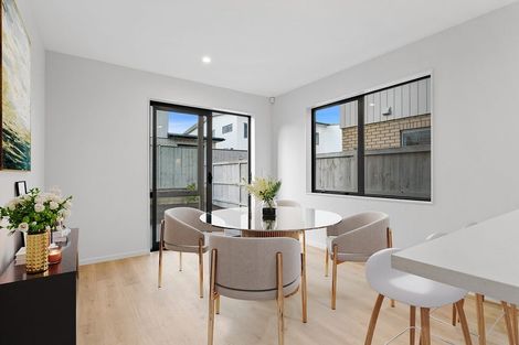 Photo of property in 12 Nuku Place, Manurewa, Auckland, 2102