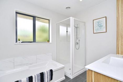 Photo of property in 225 Kingsbury Avenue, Rangiora, 7400