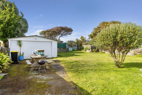 Photo of property in 19 Mazengarb Road, Paraparaumu Beach, Paraparaumu, 5032