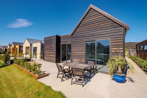 Photo of property in 9 Mount Creighton Crescent, Wanaka, 9305