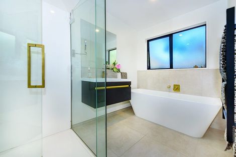 Photo of property in 34a Corson Avenue, Beckenham, Christchurch, 8023