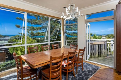 Photo of property in 7 Aberdeen Road, Castor Bay, Auckland, 0620