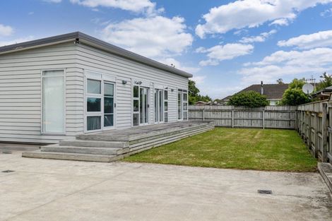 Photo of property in 992a Tremaine Avenue, Roslyn, Palmerston North, 4414