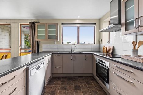 Photo of property in 27 Coventry Avenue, Tamatea, Napier, 4112