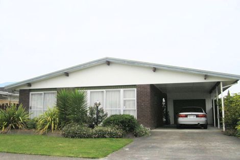 Photo of property in 32 Chester Street, Taradale, Napier, 4112