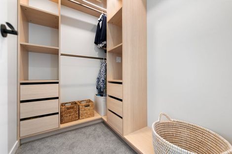 Photo of property in 2 Pukeko Road, Hobsonville, 0616