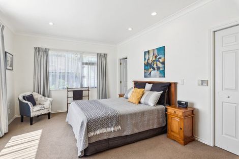 Photo of property in 4 Maple Lane, Waikanae, 5036