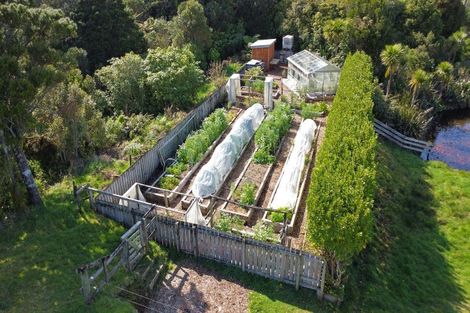 Photo of property in 828 Dover Road, Okato, New Plymouth, 4374