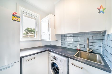 Photo of property in 63 Gurney Road, Kelson, Lower Hutt, 5010