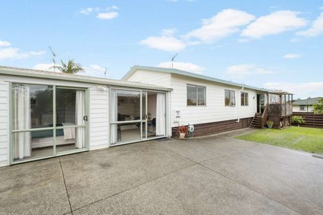 Photo of property in 2/32 Marvon Downs Avenue, Pakuranga Heights, Auckland, 2010