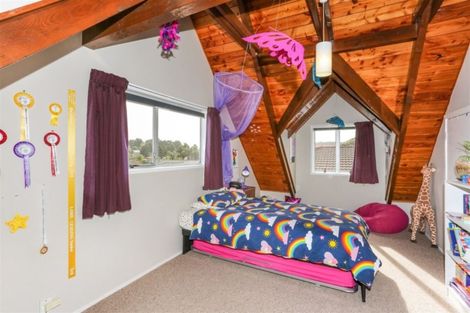 Photo of property in 11 Parvin Place, Pukekohe, 2120