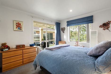 Photo of property in 55 Sovereign Isle Lane, Rototuna, Hamilton, 3210