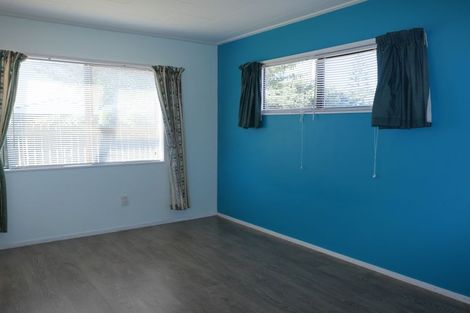 Photo of property in 8 Olive Terrace, Paraparaumu Beach, Paraparaumu, 5032