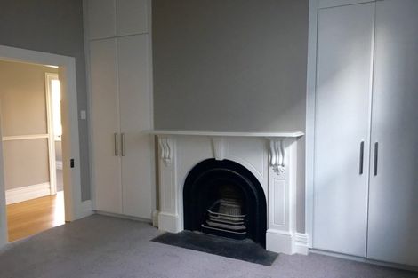 Photo of property in 2 Milton Road, Northcote Point, Auckland, 0627