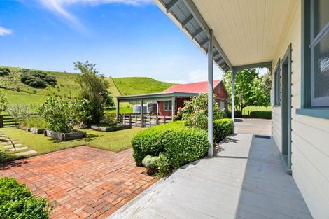 Photo of property in 75 Kahuterawa Road, Linton, Palmerston North, 4472