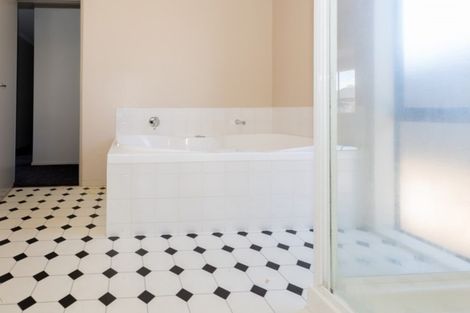 Photo of property in 9 Campion Place, Rolleston, 7614