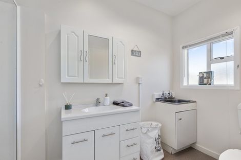 Photo of property in 47 Merton Street, Trentham, Upper Hutt, 5018