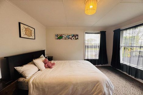 Photo of property in 17a Seddon Street, Takaro, Palmerston North, 4412