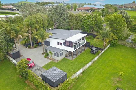 Photo of property in 1r Oceana Drive, Welcome Bay, Tauranga, 3175