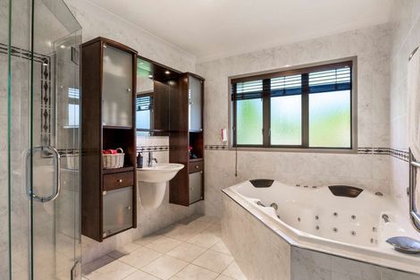 Photo of property in 176b Heta Road, Highlands Park, New Plymouth, 4312