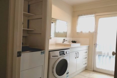 Photo of property in 16 Sydney Street, Hauraki, Auckland, 0622