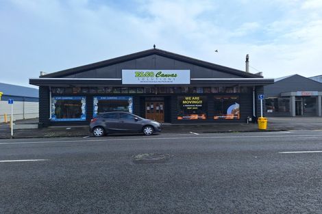 Photo of property in 305 Devon Street West, New Plymouth, 4310
