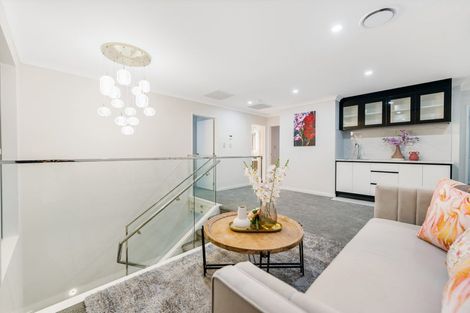 Photo of property in 21 Black Shed Road, Flat Bush, 2019
