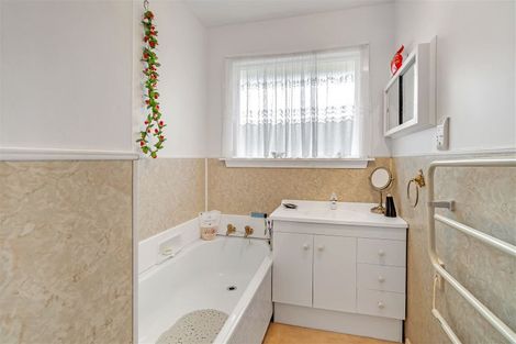 Photo of property in 57 Kent Lodge Avenue, Avonhead, Christchurch, 8042