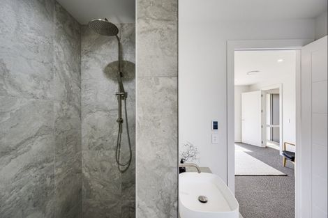 Photo of property in 37 Arataki Road, Havelock North, 4130