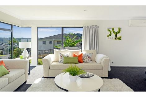 Photo of property in 20 Stephanie Close, Glenfield, Auckland, 0629