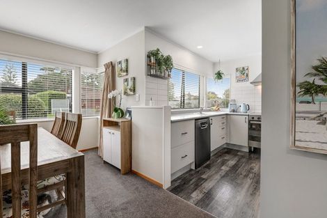 Photo of property in 75 Maygrove Drive, Orewa, 0931