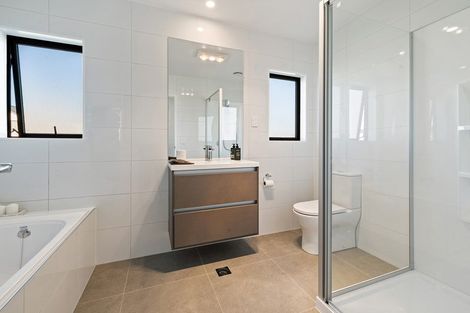 Photo of property in 529 Massey Road, Mangere, Auckland, 2022