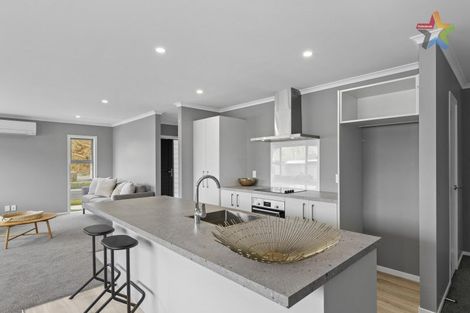 Photo of property in 4 Mohua Way, Kelson, Lower Hutt, 5010