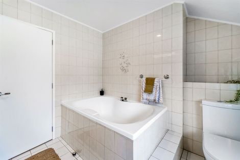 Photo of property in 118 Stanmore Bay Road, Stanmore Bay, Whangaparaoa, 0932