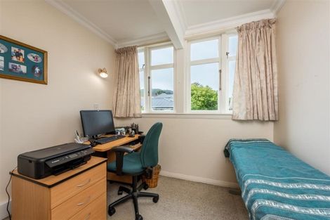 Photo of property in 10 Bristow Place, Karori, Wellington, 6012