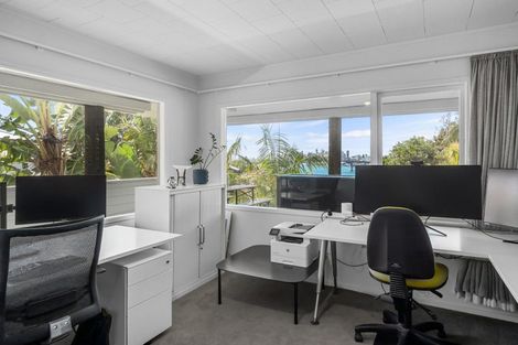 Photo of property in 24 Bridge View Road, Birkenhead, Auckland, 0626