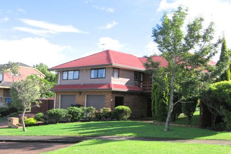 Photo of property in 4/9 Billabong Place, Botany Downs, Auckland, 2010