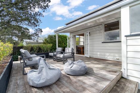 Photo of property in 236 Birkdale Road, Birkdale, Auckland, 0626