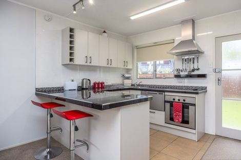 Photo of property in 2/10 Raewyn Place, Pakuranga, Auckland, 2010