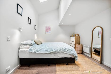Photo of property in 15 Clyde Street, Island Bay, Wellington, 6023