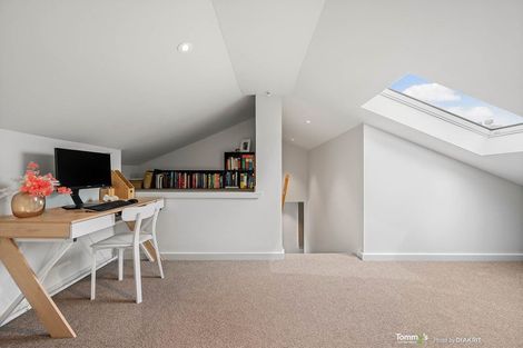 Photo of property in 15 Clyde Street, Island Bay, Wellington, 6023