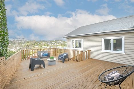 Photo of property in 119 Ruskin Road, Newlands, Wellington, 6037