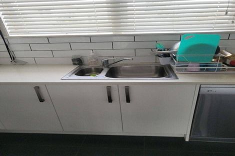 Photo of property in 2/8 James Road, Manurewa, Auckland, 2102