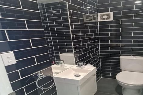 Photo of property in 21 Kirikiri Drive, Papakura, 2110