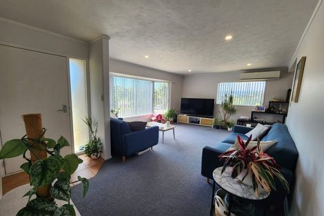 Photo of property in 2 Thimble Lane, Whitby, Porirua, 5024