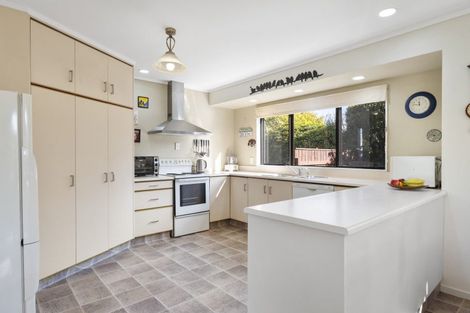 Photo of property in 3 Hau Whiti Place, Kimbolton, 4774