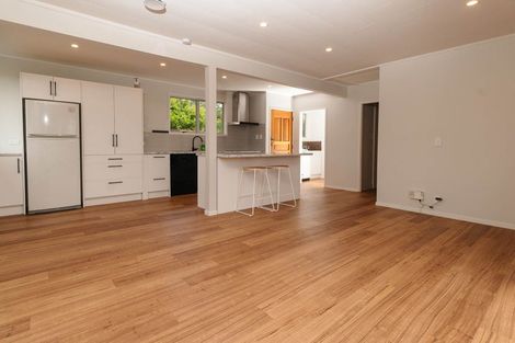 Photo of property in 64 Captain Scott Road, Glen Eden, Auckland, 0602