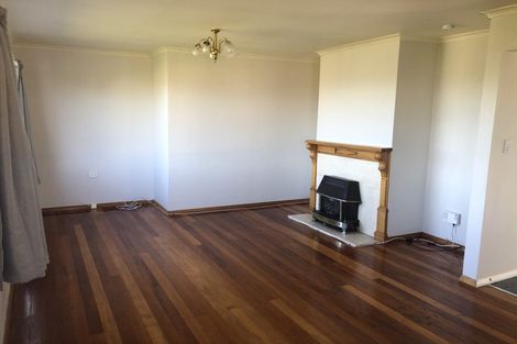 Photo of property in 17 Highbury Road, Highbury, Wellington, 6012