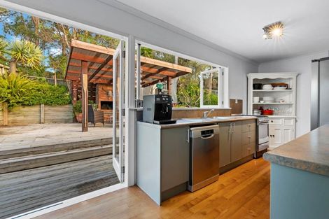 Photo of property in 28 Alexander Avenue, Torbay, Auckland, 0630