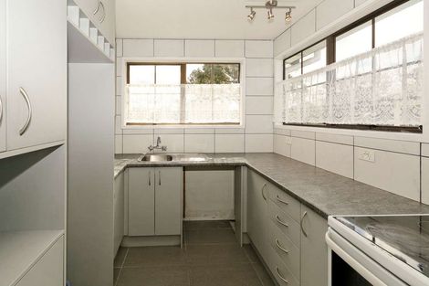 Photo of property in 43 Luanda Drive, Ranui, Auckland, 0612
